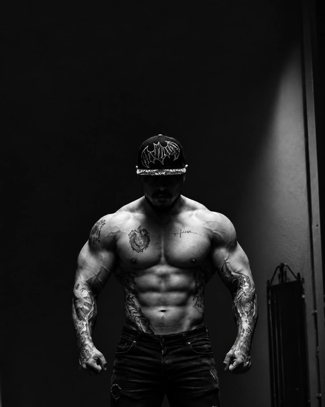Erick durante una etapa de experiencia y formación dentro del fitness.
